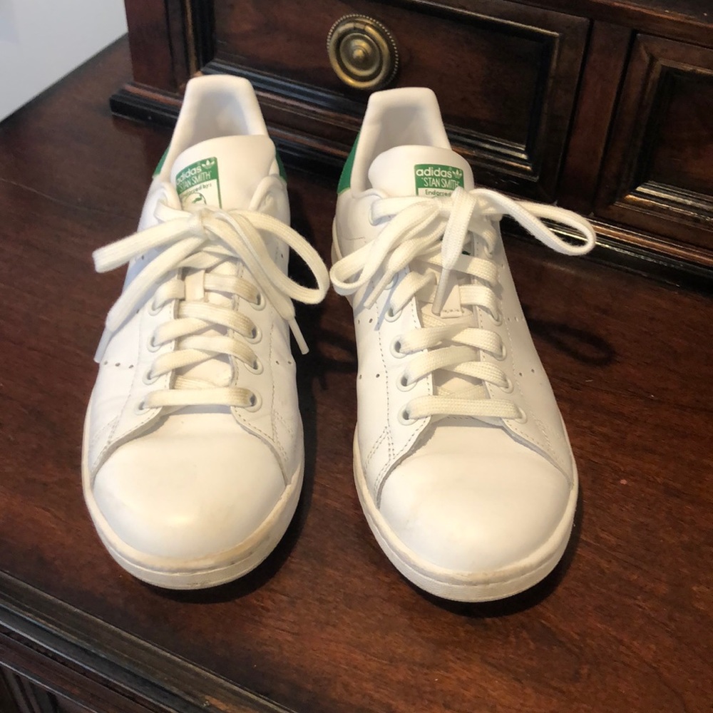Sz 7 Adidas Stan Smith Sneakers